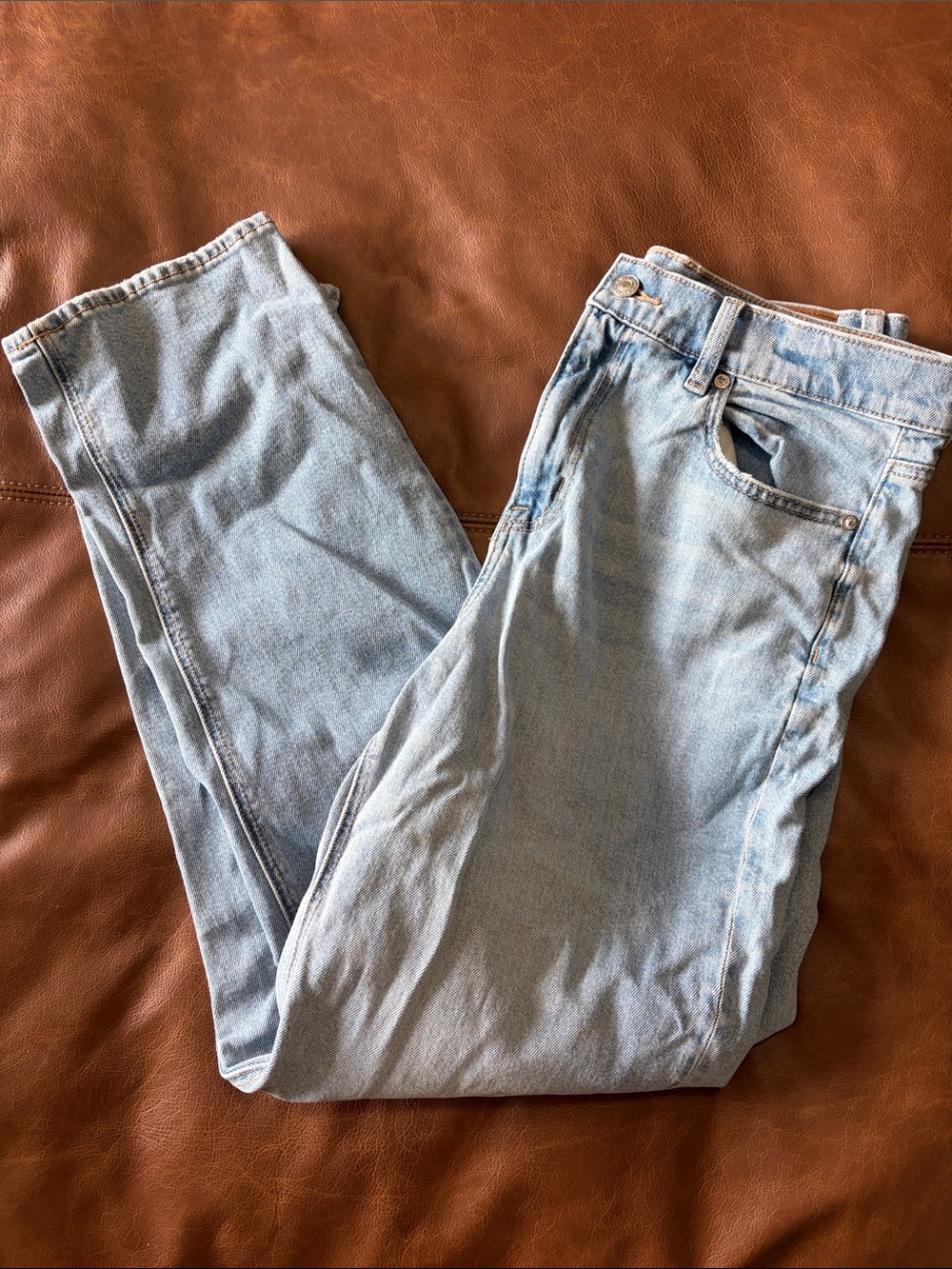 American Eagle Super Hi-Rise Straight Jeans